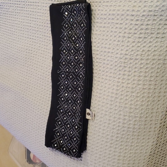 Jessica McClintock Scarf (48) - Picture 5 of 5